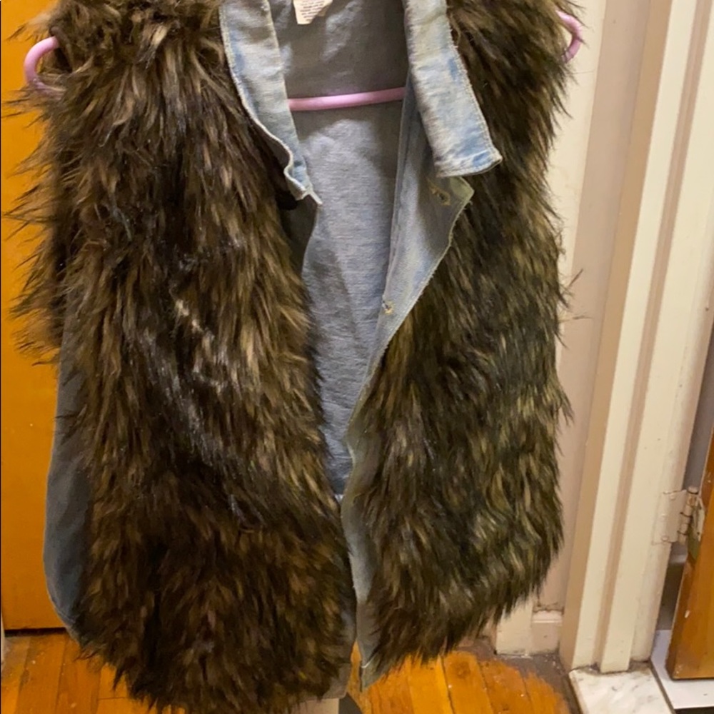 Denim supply faux fur denim vest!
